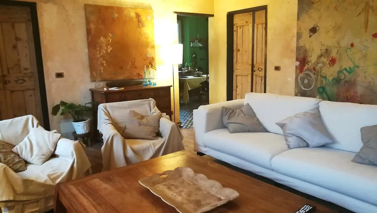 La Casa Dipinta Apartment Genoa